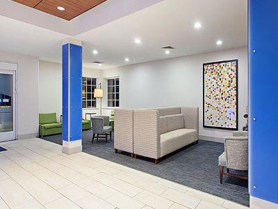 Hotel Express & By Ihg