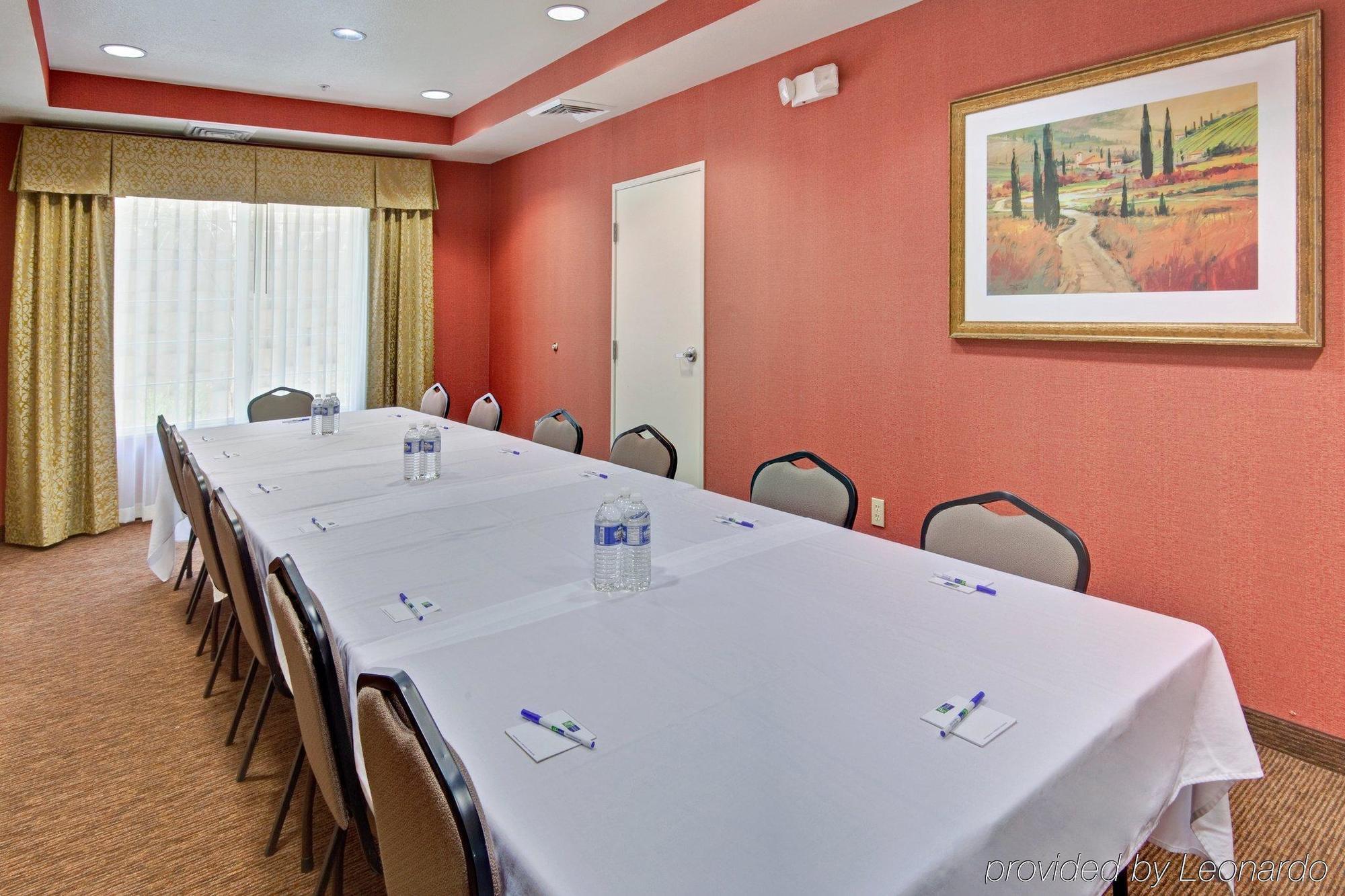 Hotel Express & By Ihg 2*