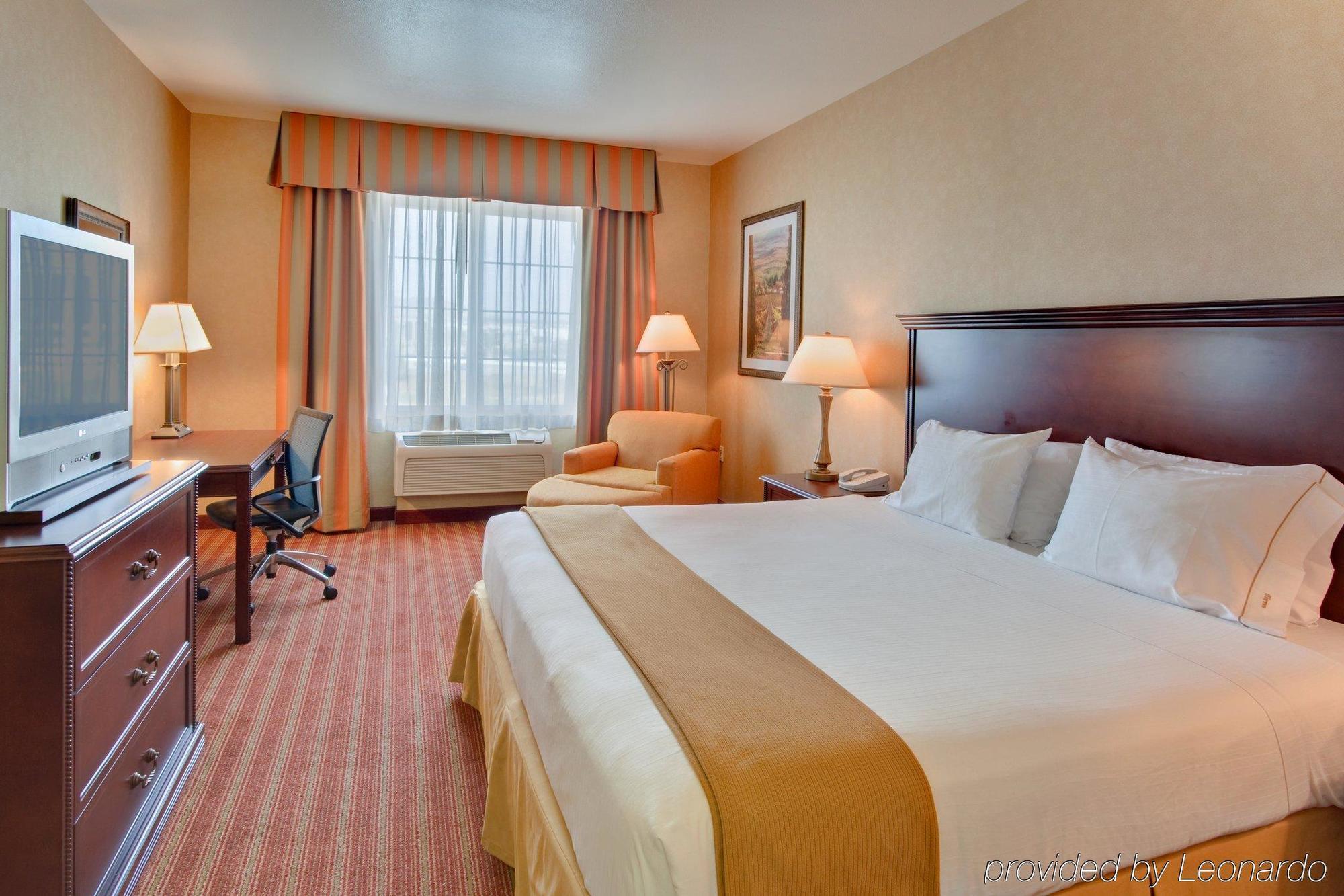 Express & By Ihg Hotel