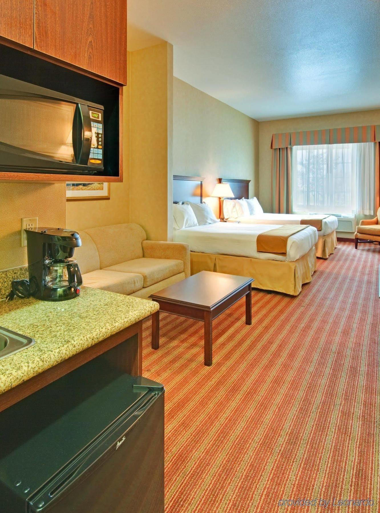 Express & By Ihg Hotel