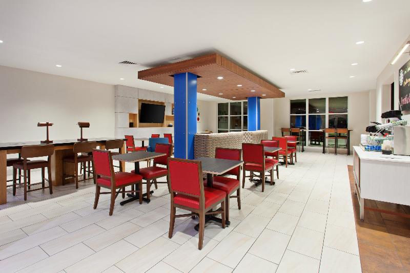 Express & By Ihg 2*